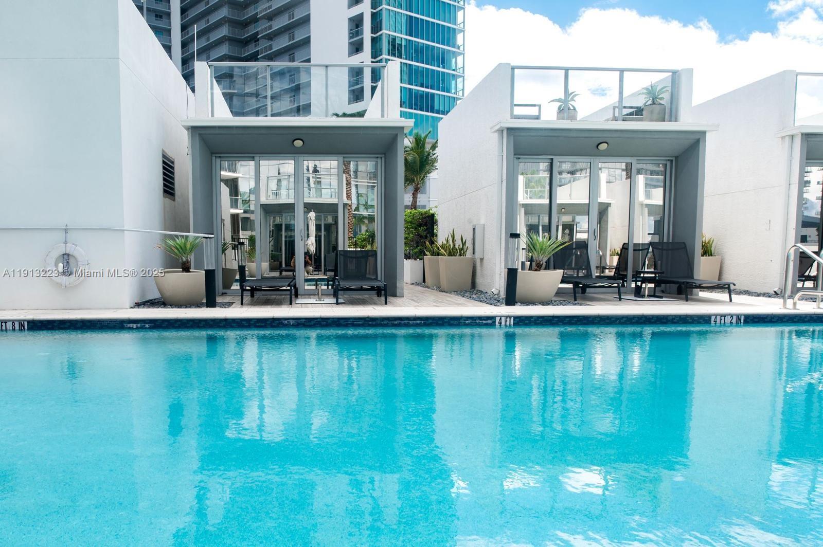 PARAMOUNT MIAMI WORLDCENTE - Residential