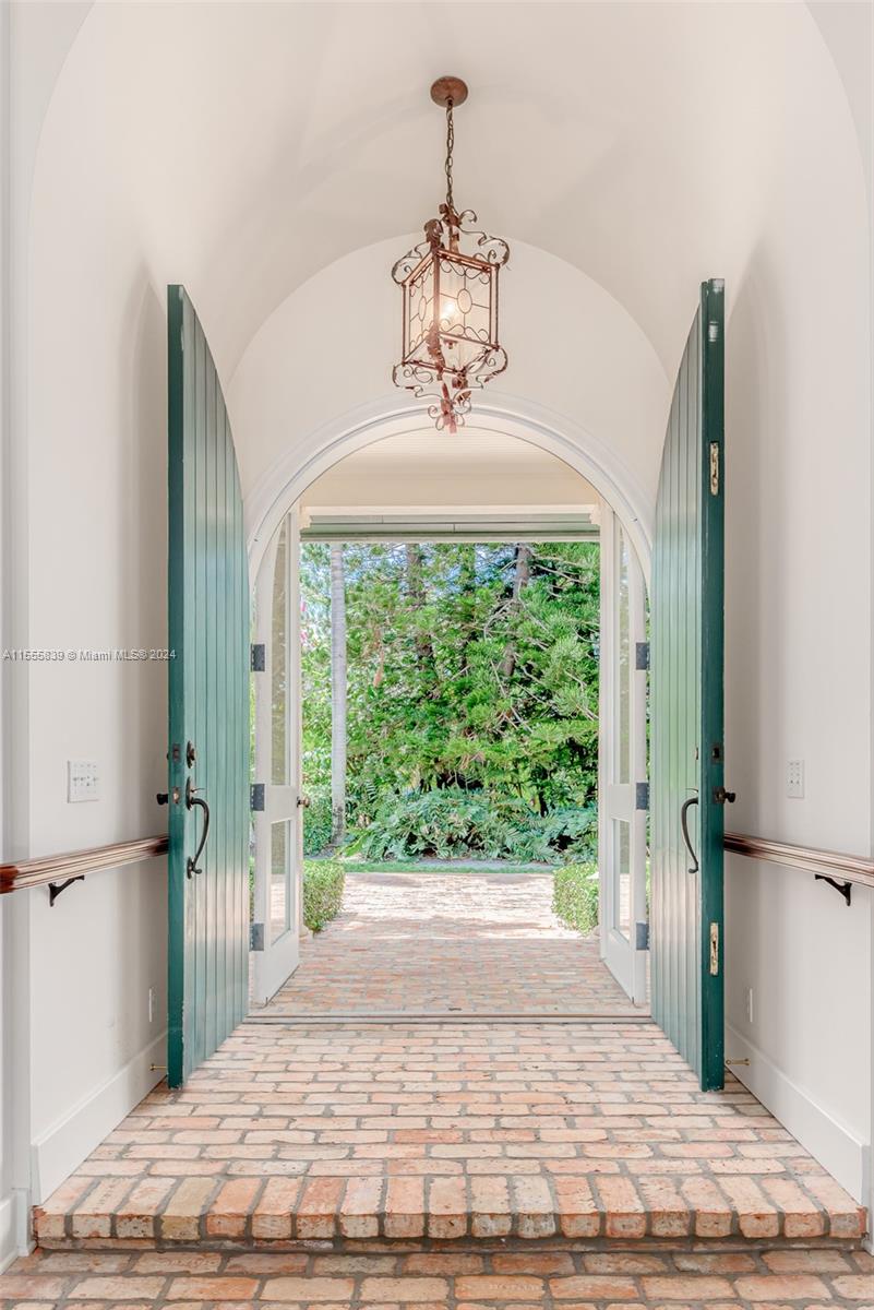 JUPITER ISLAND - Residential