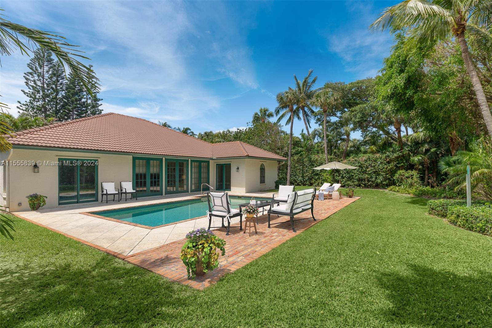 JUPITER ISLAND - Residential