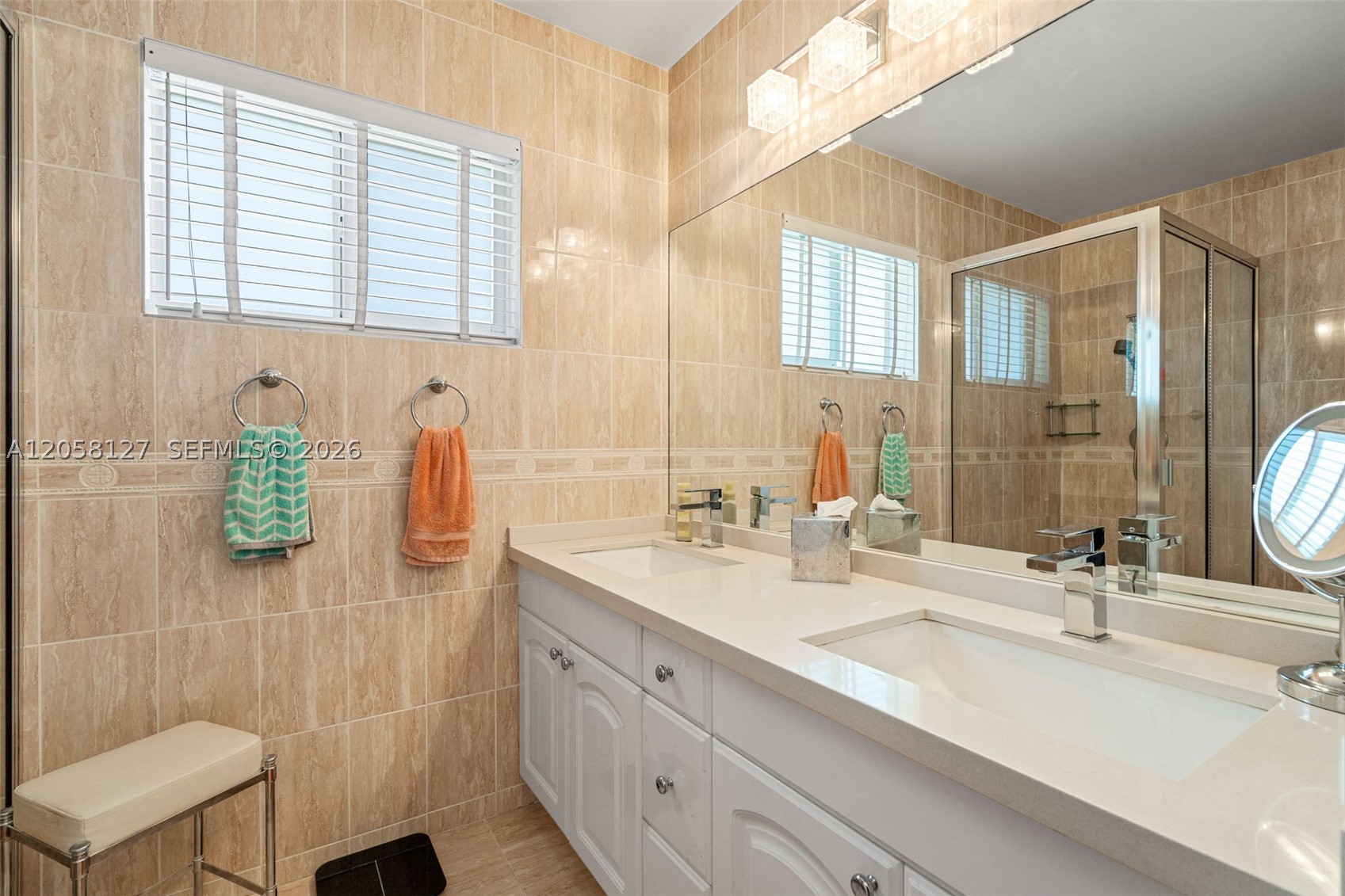 SHORES CALUSA - Residential