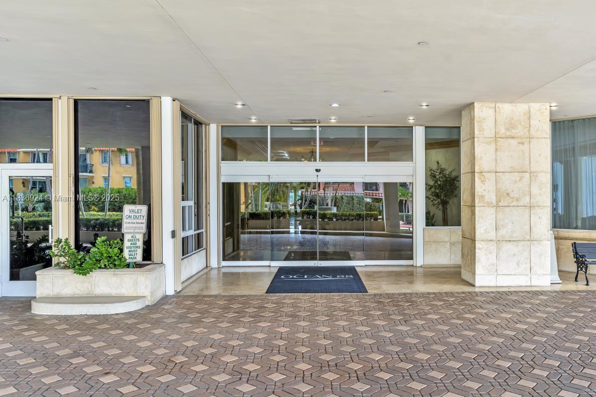 CHAMPLAIN TOWERS EAST CON - Residential