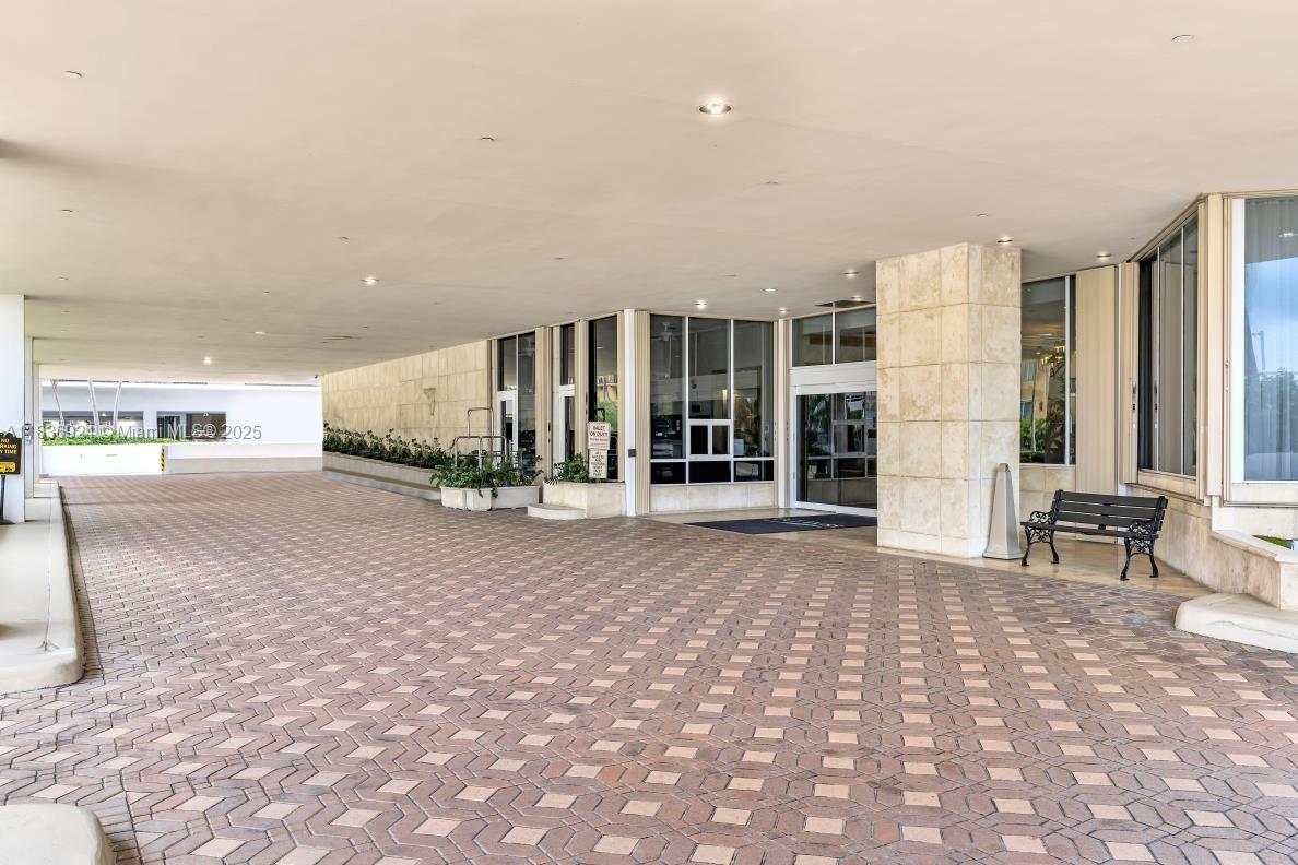 CHAMPLAIN TOWERS EAST CON - Residential