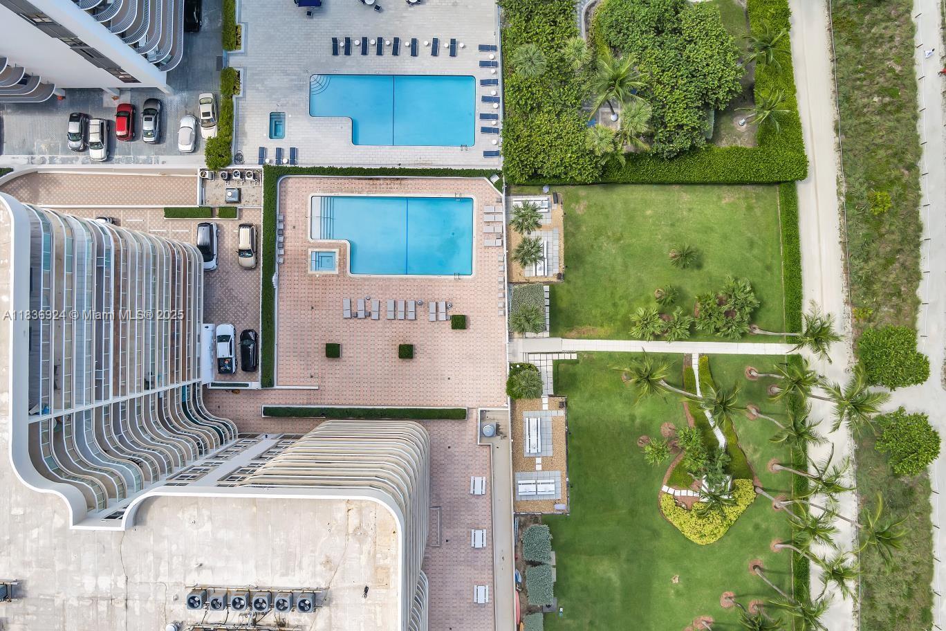 CHAMPLAIN TOWERS EAST CON - Residential