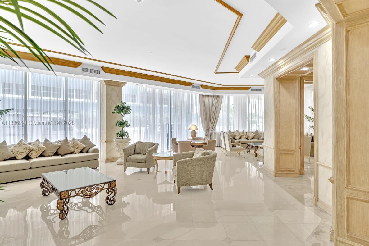 CHAMPLAIN TOWERS EAST CON - Residential