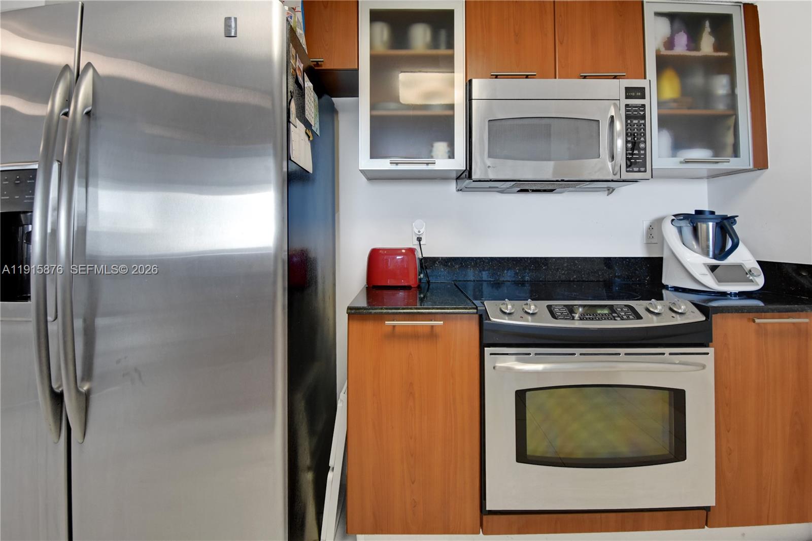 1800 CLUB CONDO - Residential
