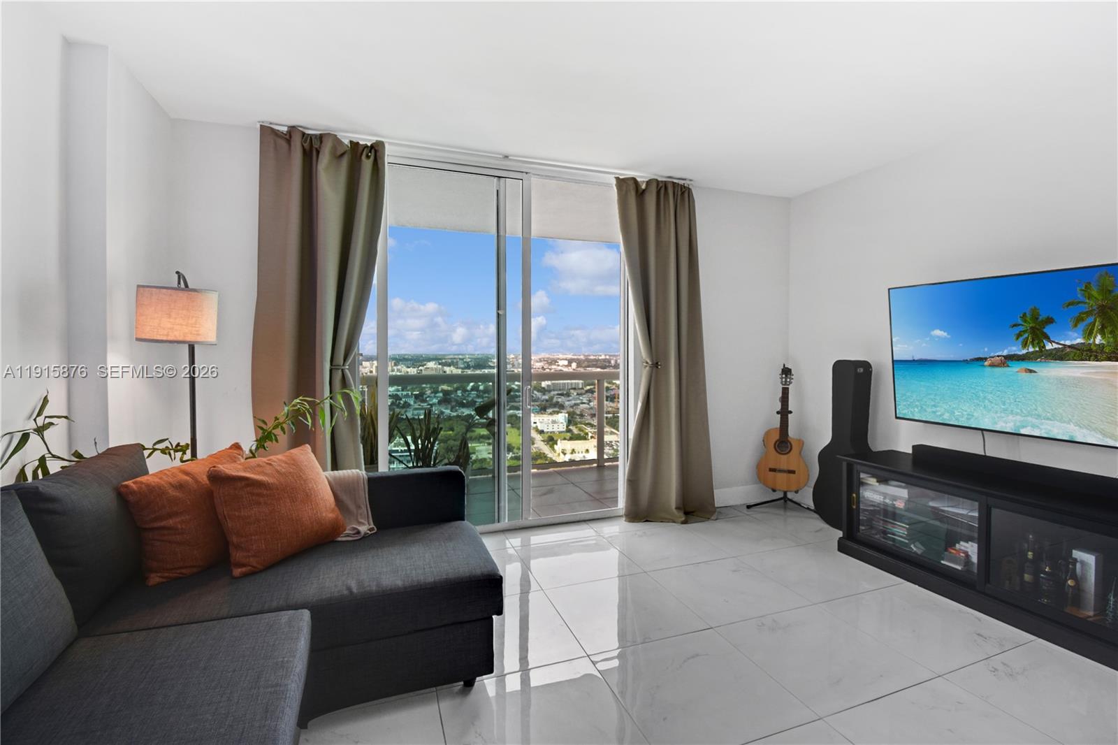 1800 CLUB CONDO - Residential