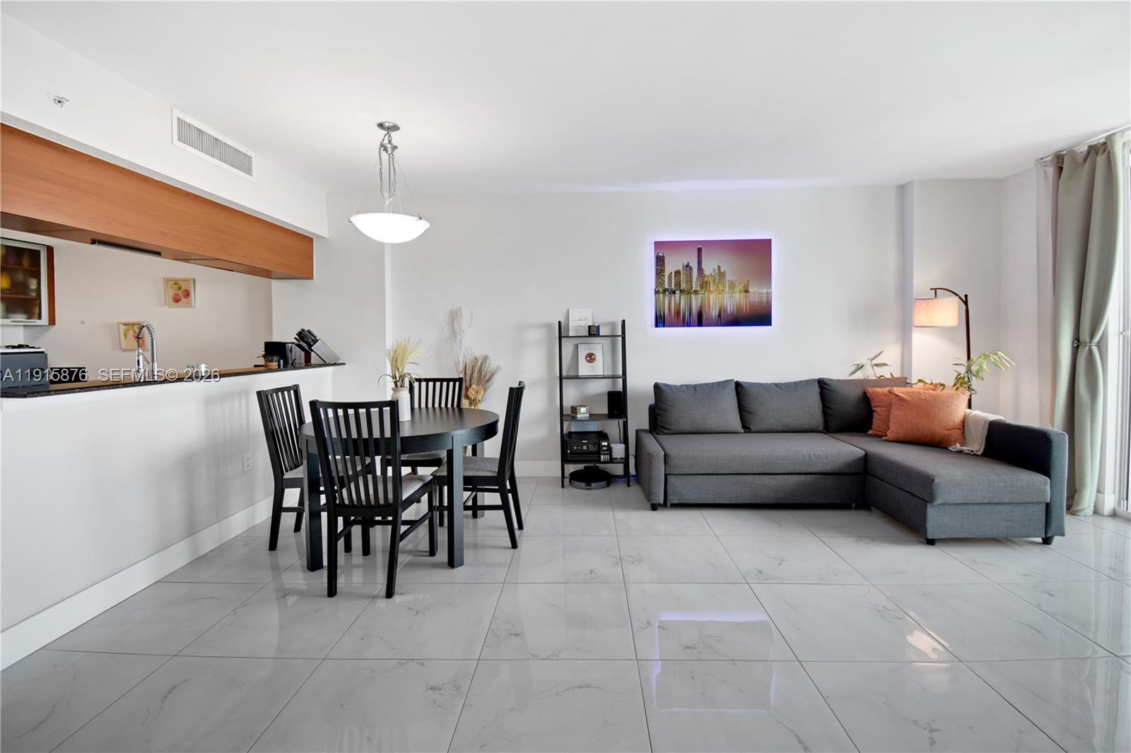 1800 CLUB CONDO - Residential