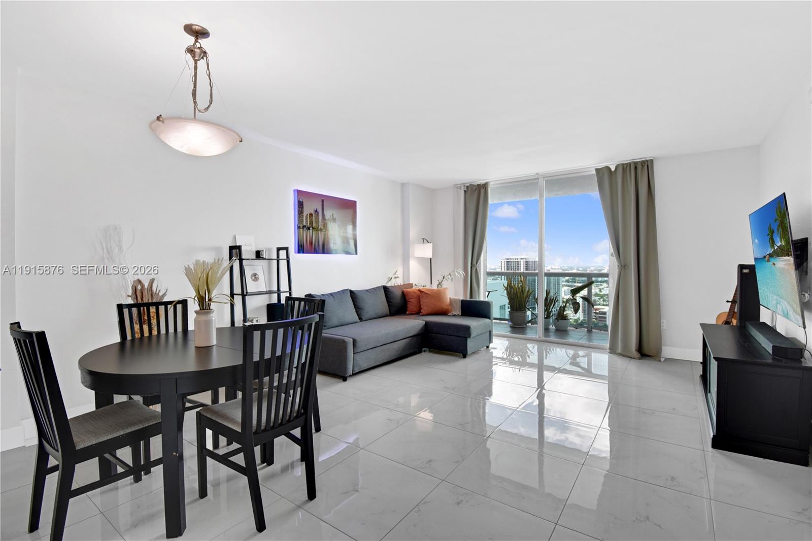 1800 CLUB CONDO - Residential