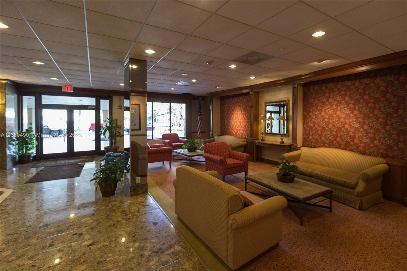 GABLES WATERWAY TOWERS CO - Residential Lease