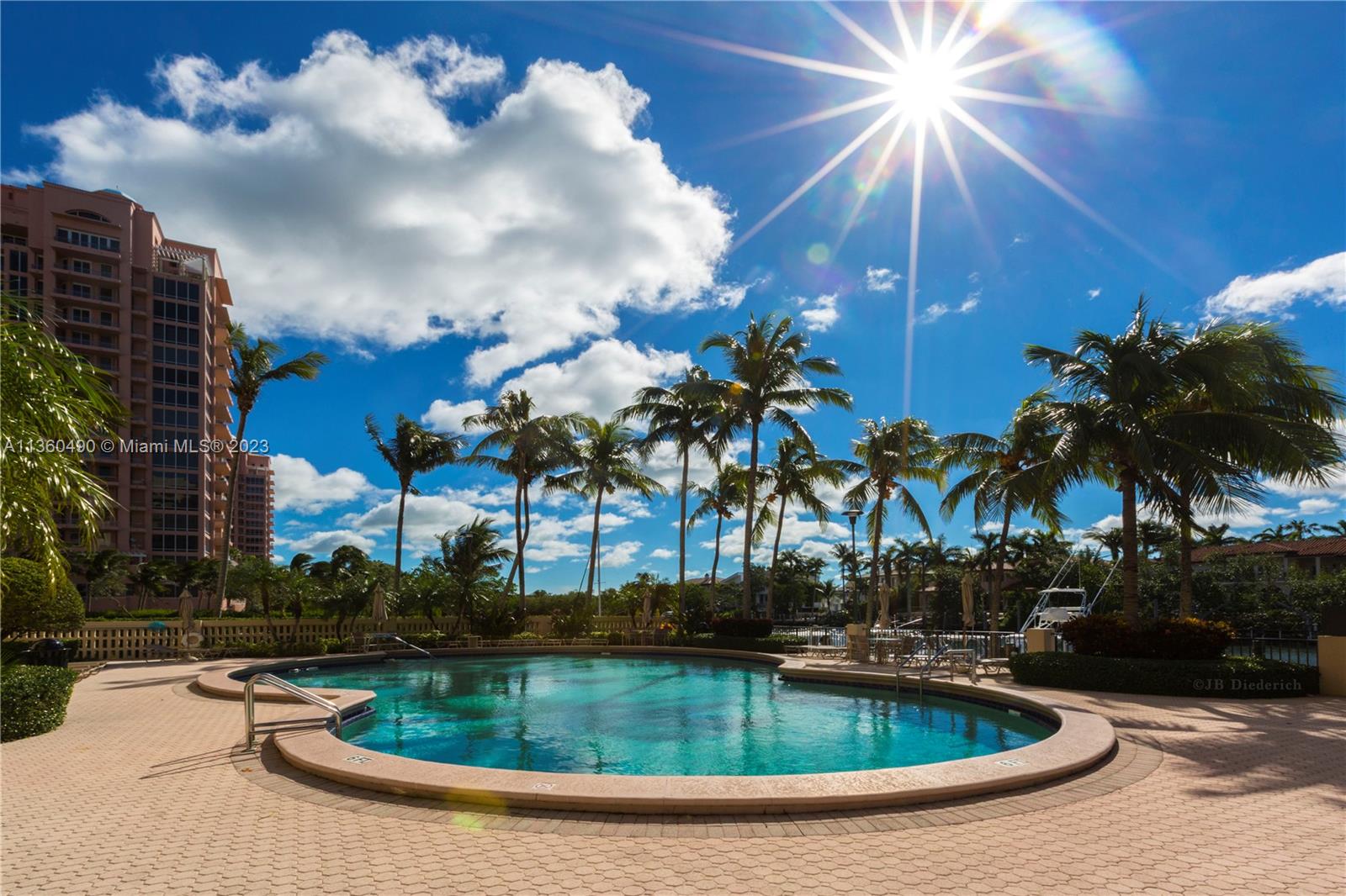 GABLES WATERWAY TOWERS CO - Residential Lease