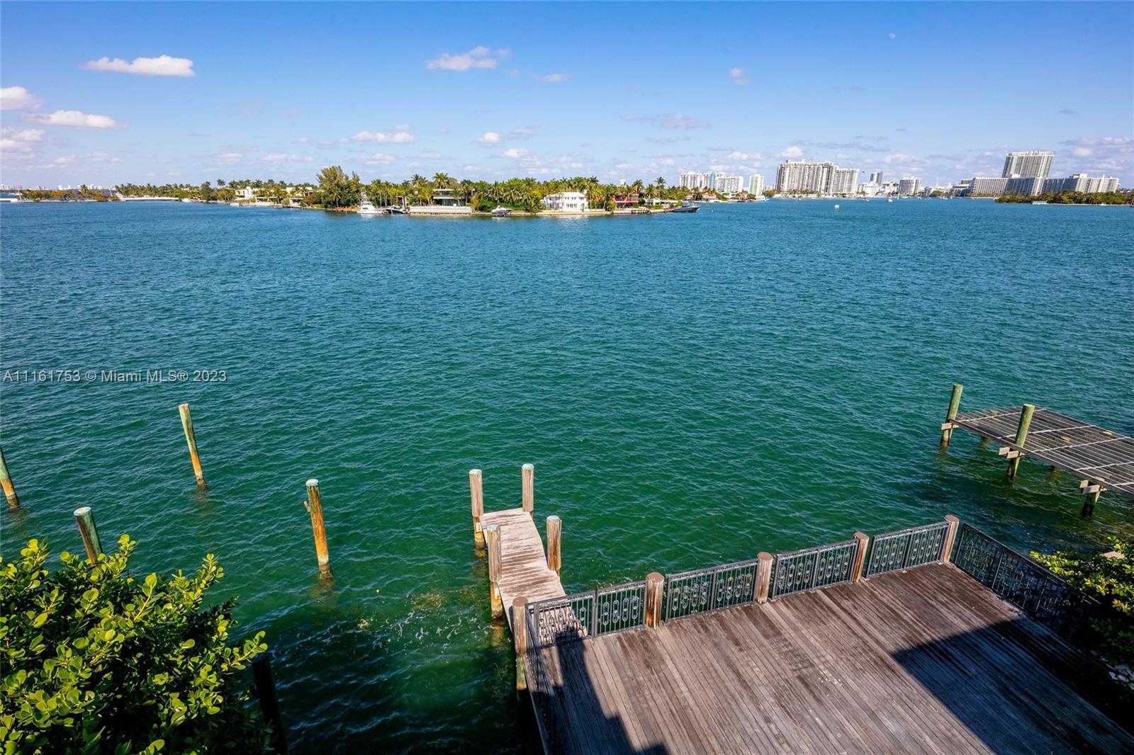 HIBISCUS ISLAND - Residential