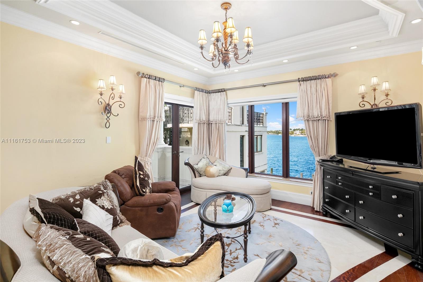HIBISCUS ISLAND - Residential