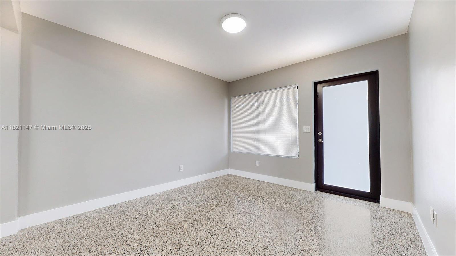 STUDIO ADDN TO TOWN OF HI - Residential Lease