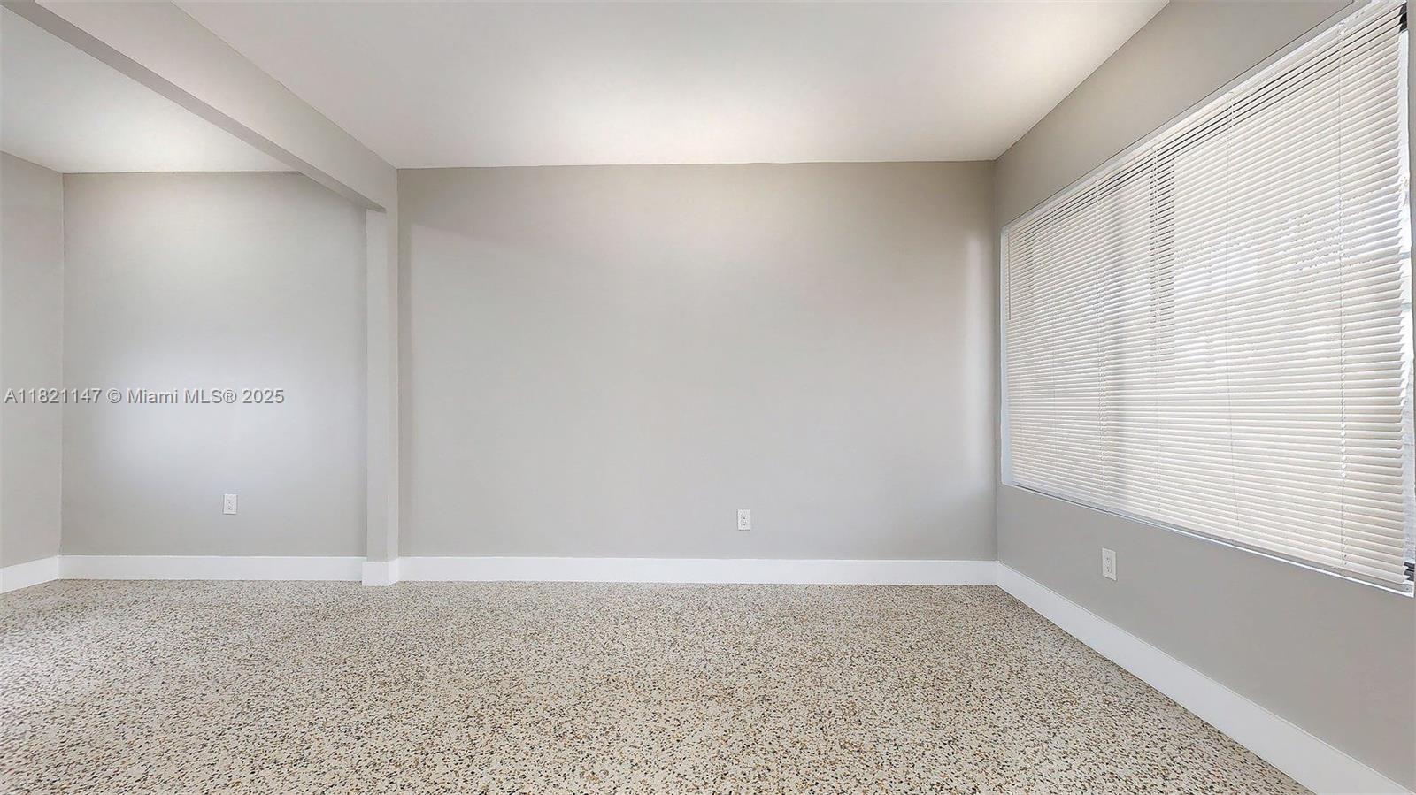 STUDIO ADDN TO TOWN OF HI - Residential Lease