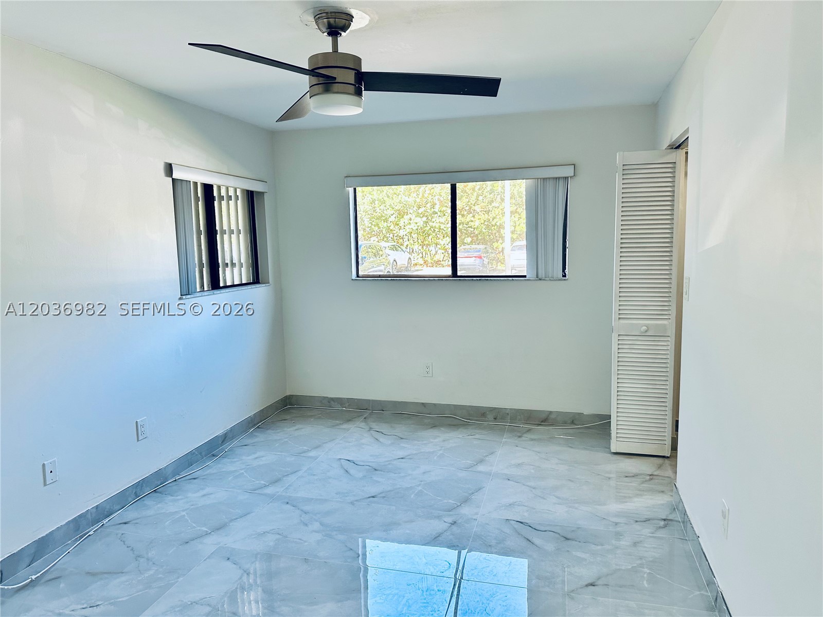 LAKEVIEW AT HAMMOCKS COND - Residential Lease