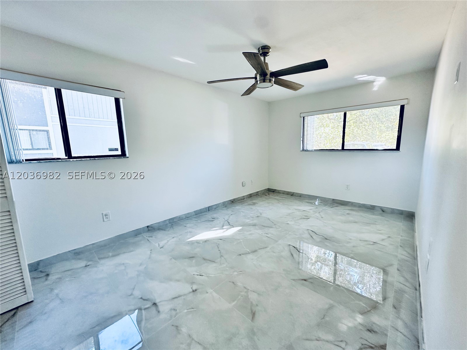 LAKEVIEW AT HAMMOCKS COND - Residential Lease