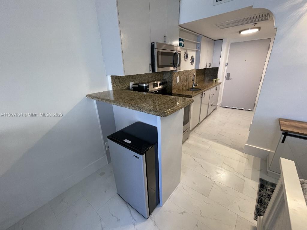 THE AVENTURA BEACH CLUB C - Residential