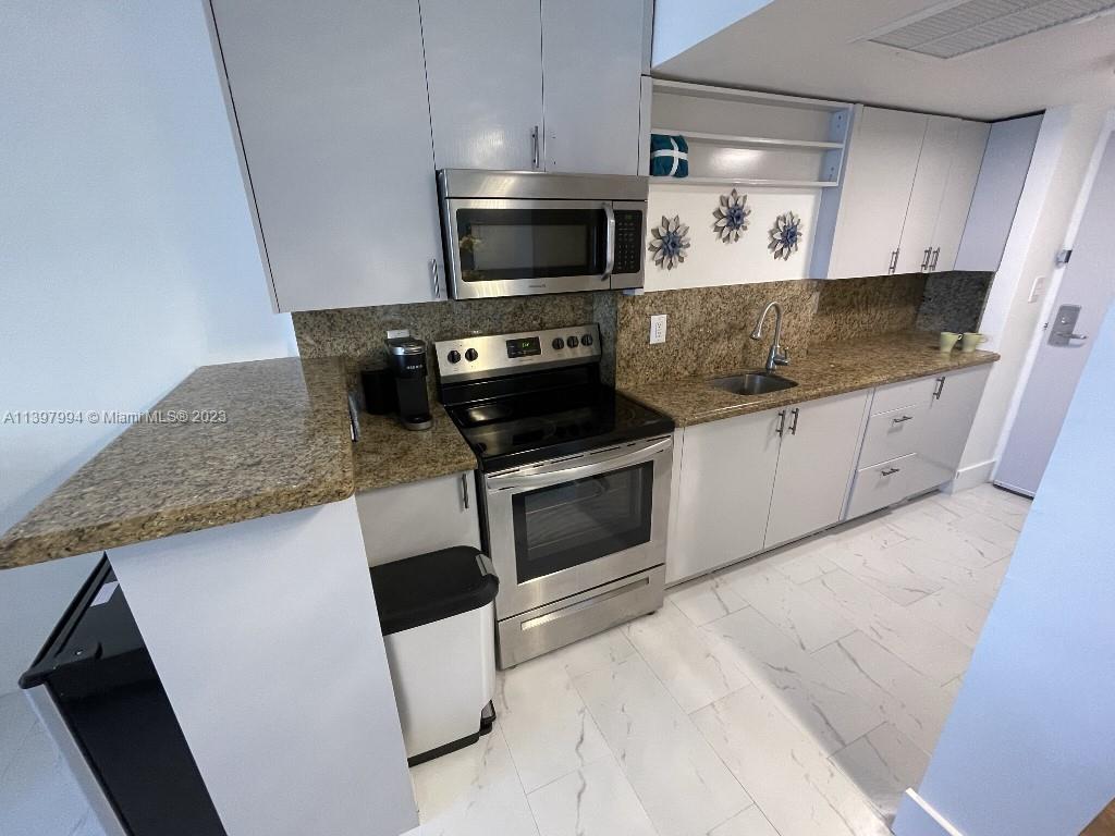 THE AVENTURA BEACH CLUB C - Residential