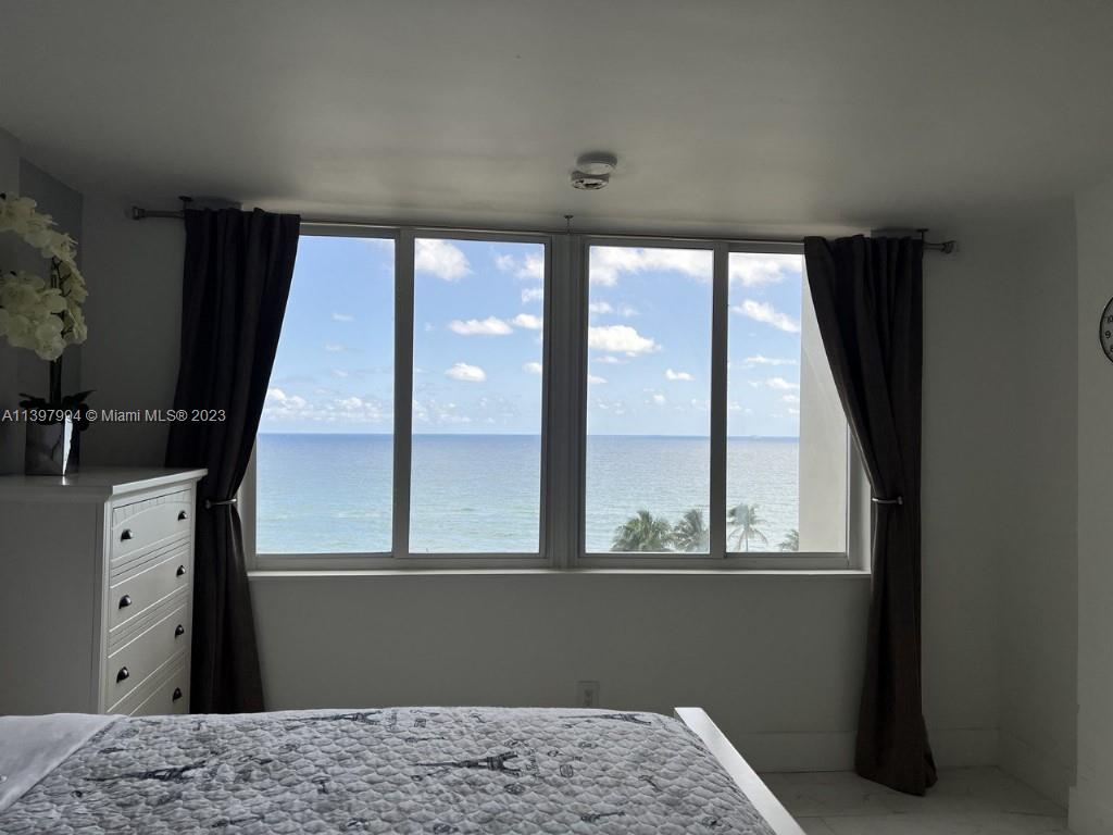 THE AVENTURA BEACH CLUB C - Residential