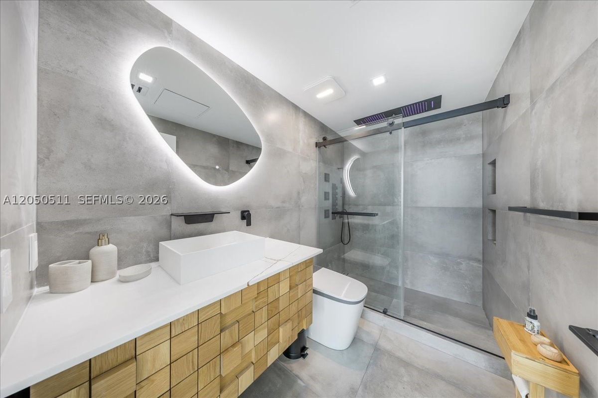 WIND CONDO - Residential