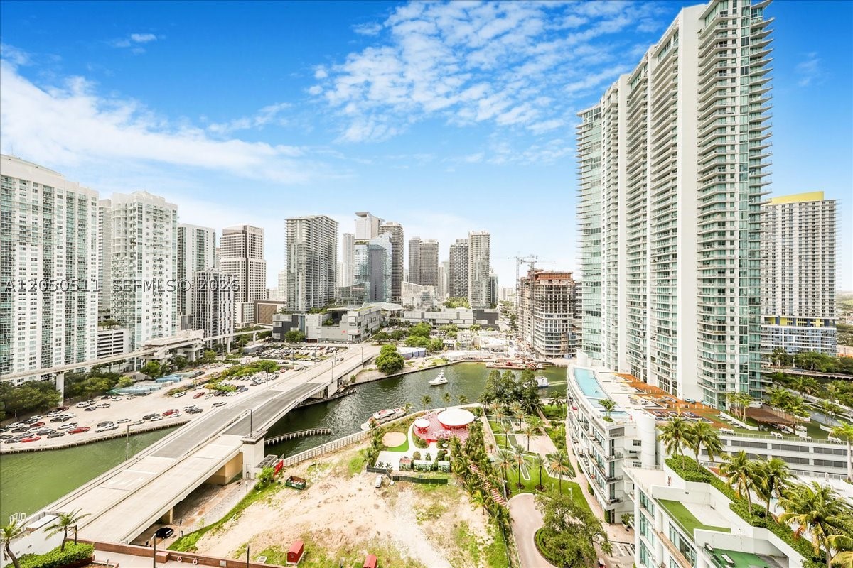 WIND CONDO - Residential