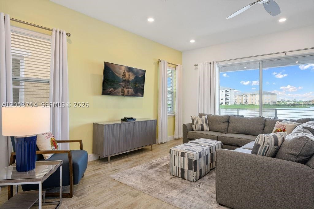 ROLLING OAKS - Residential
