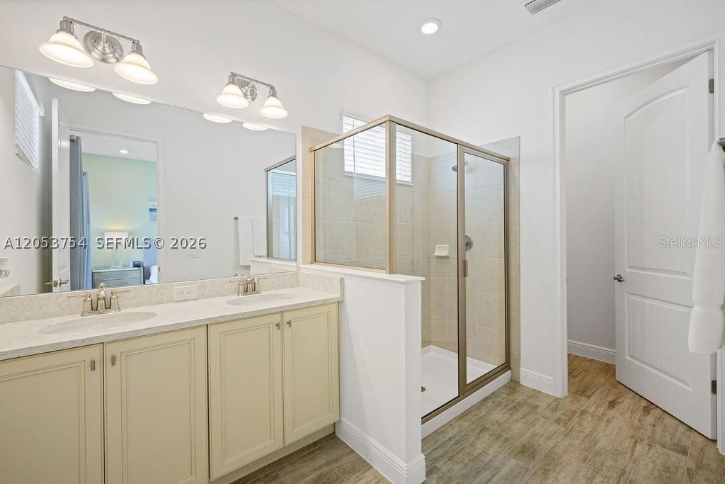 ROLLING OAKS - Residential