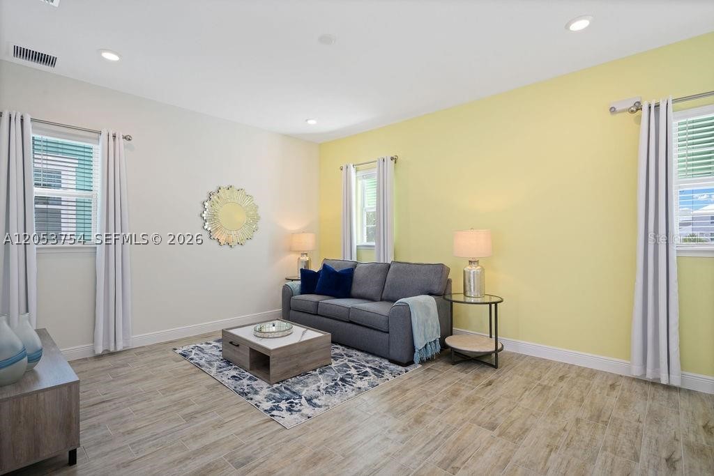 ROLLING OAKS - Residential