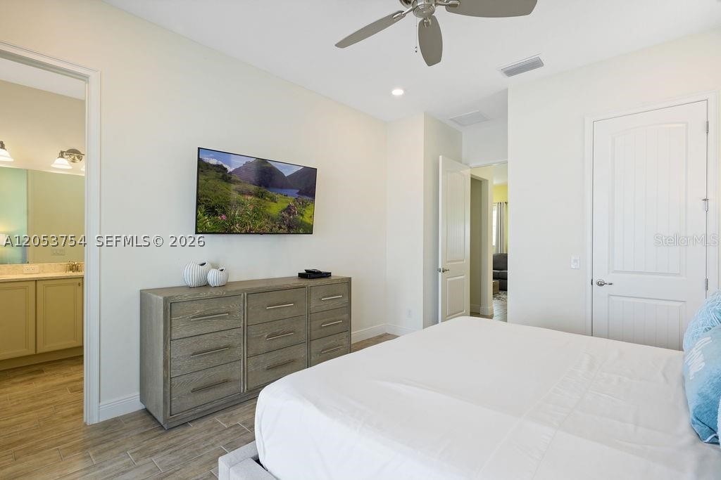 ROLLING OAKS - Residential