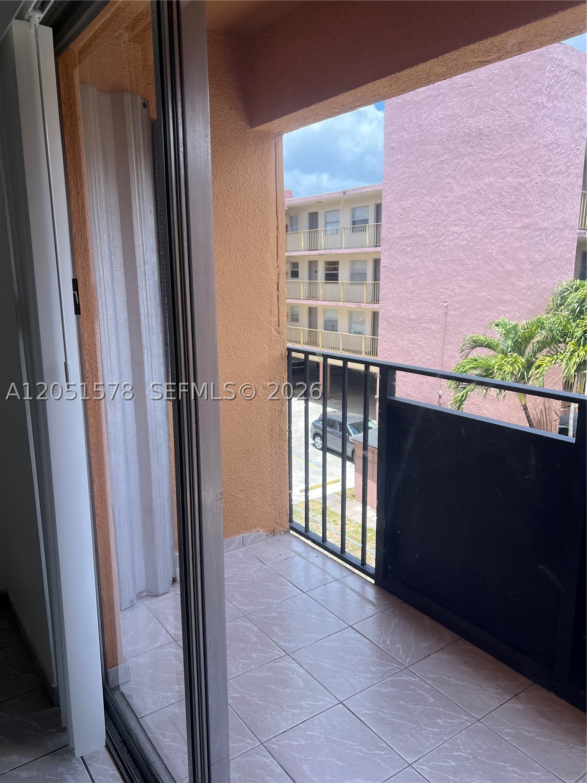 LAGO CONDO - Residential Lease