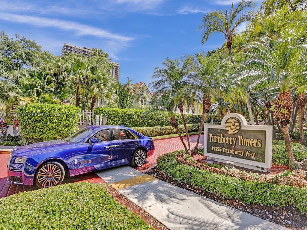 TURNBERRY TOWERS CONDO - Residential