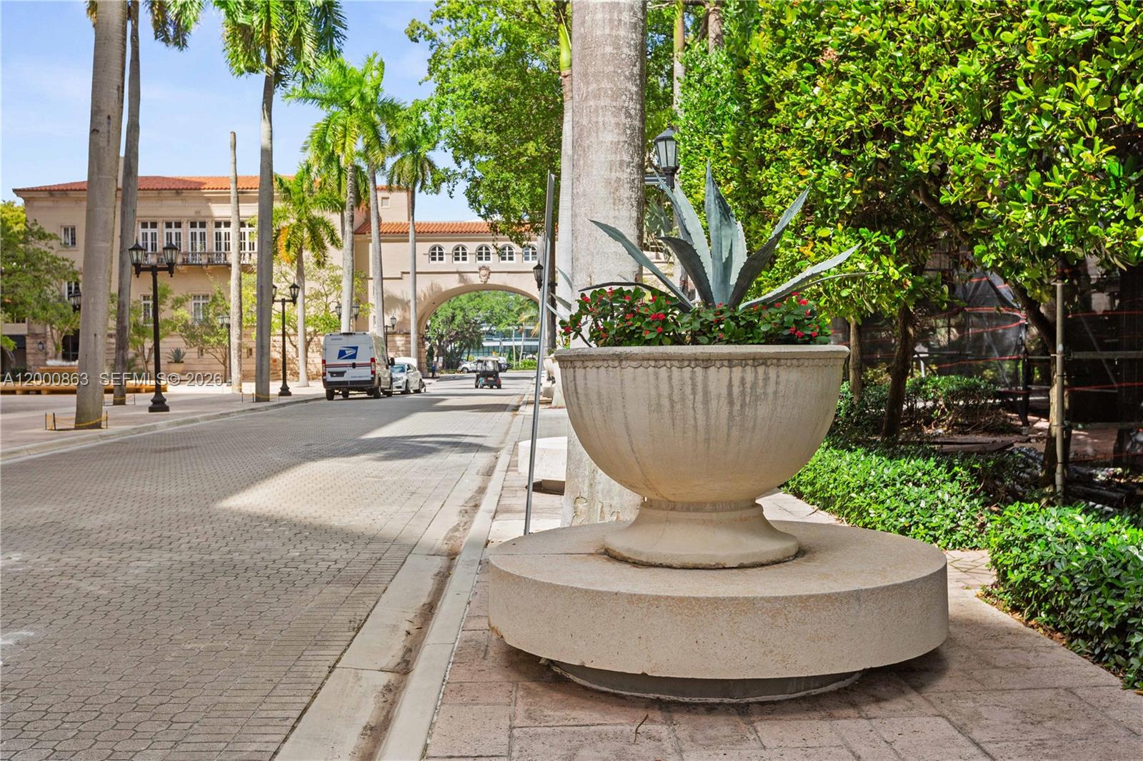 PUERTA DE PALMAS CONDO - Residential