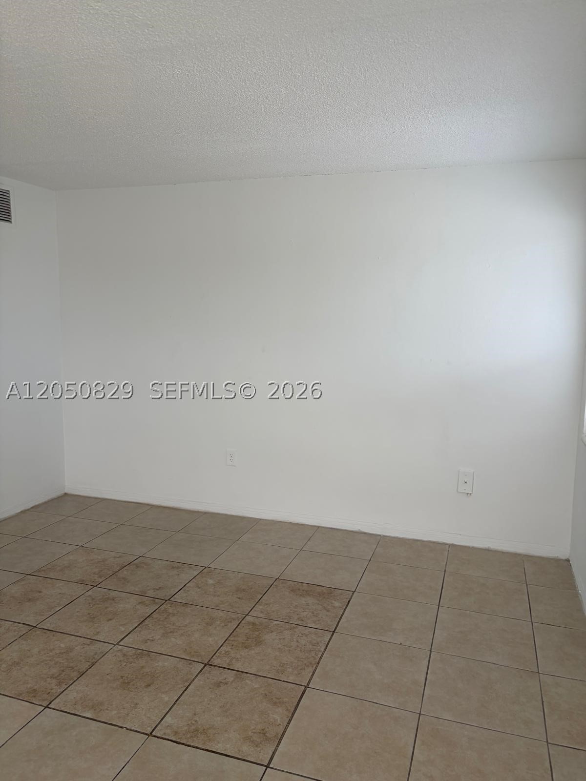 BOULEVARD GARDENS 28-6B - Residential Lease