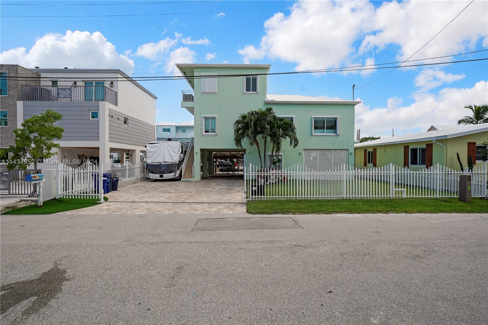 RAES CUDA CANAL SUBD - Residential