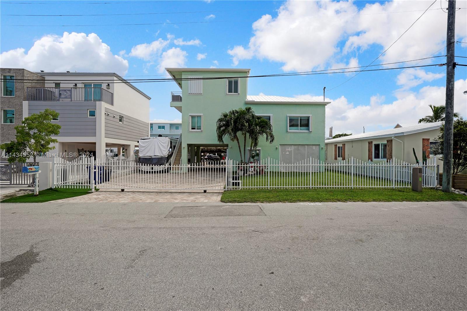 RAES CUDA CANAL SUBD - Residential