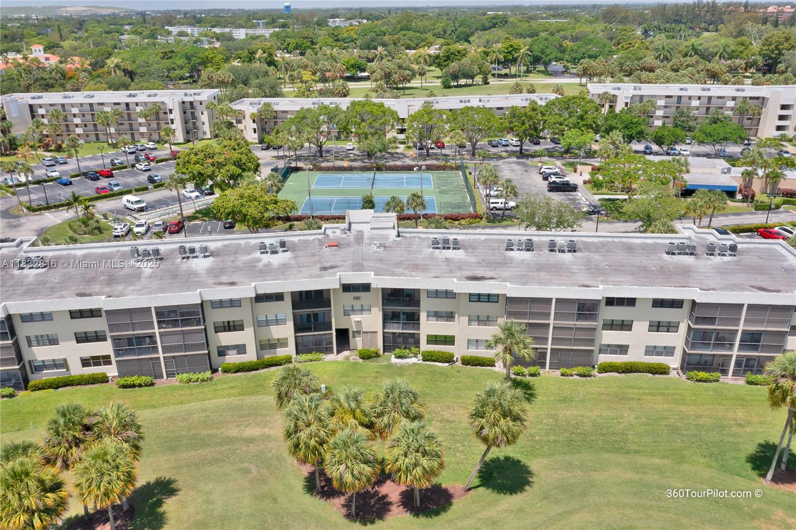 DEER CREEK COUNTRY CLUB - Residential