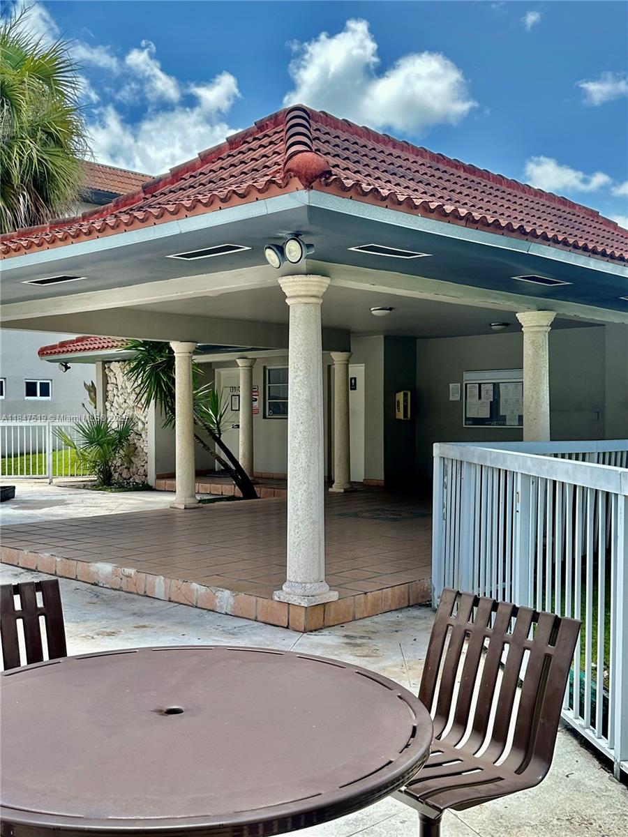 LAKE PLACID CONDO - Residential Lease