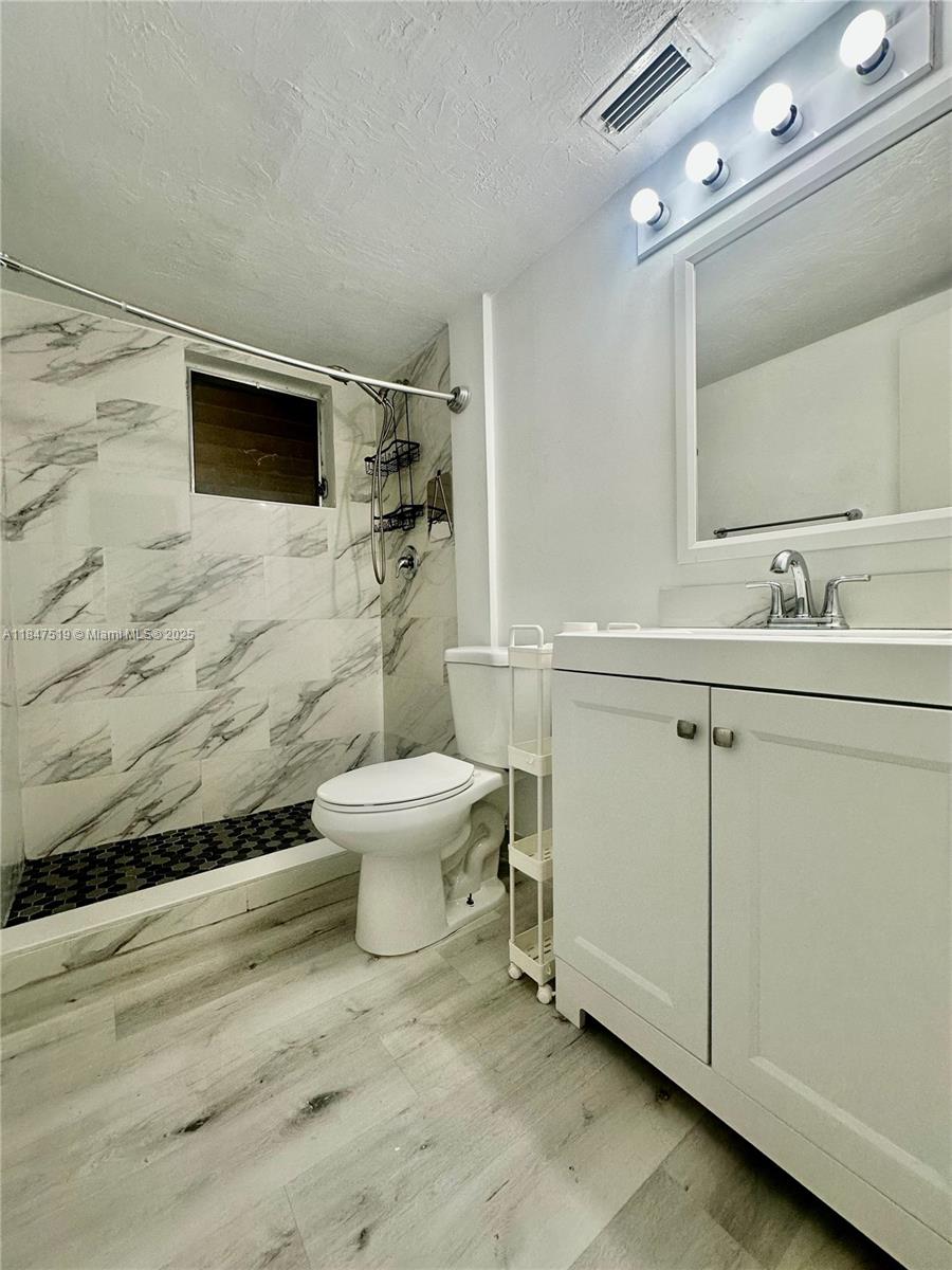 LAKE PLACID CONDO - Residential Lease