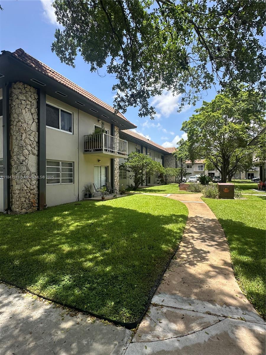 LAKE PLACID CONDO - Residential Lease
