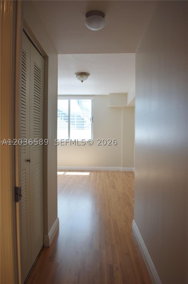 LOFTS AT MAYFAIR CONDO - Residential Lease