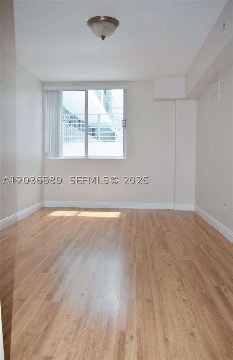 LOFTS AT MAYFAIR CONDO - Residential Lease