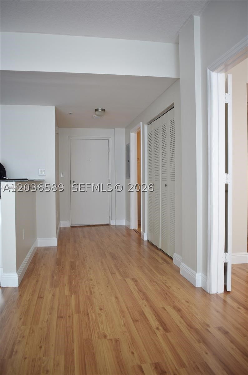 LOFTS AT MAYFAIR CONDO - Residential Lease