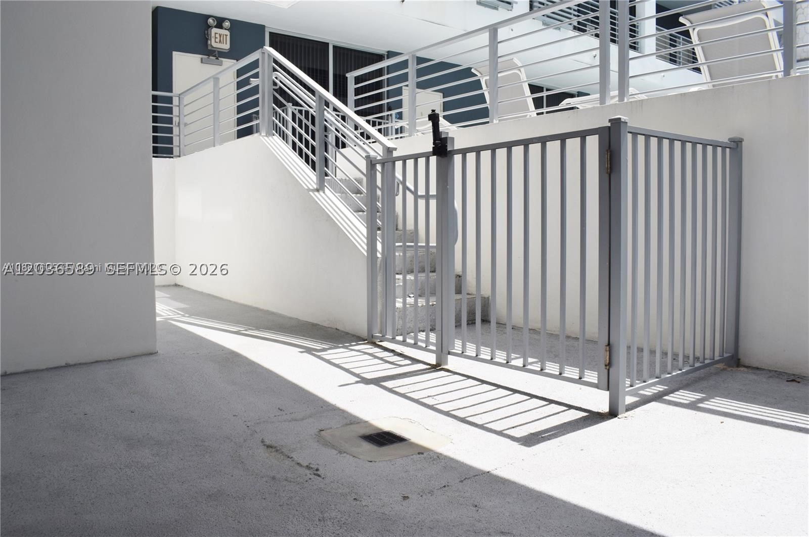 LOFTS AT MAYFAIR CONDO - Residential Lease