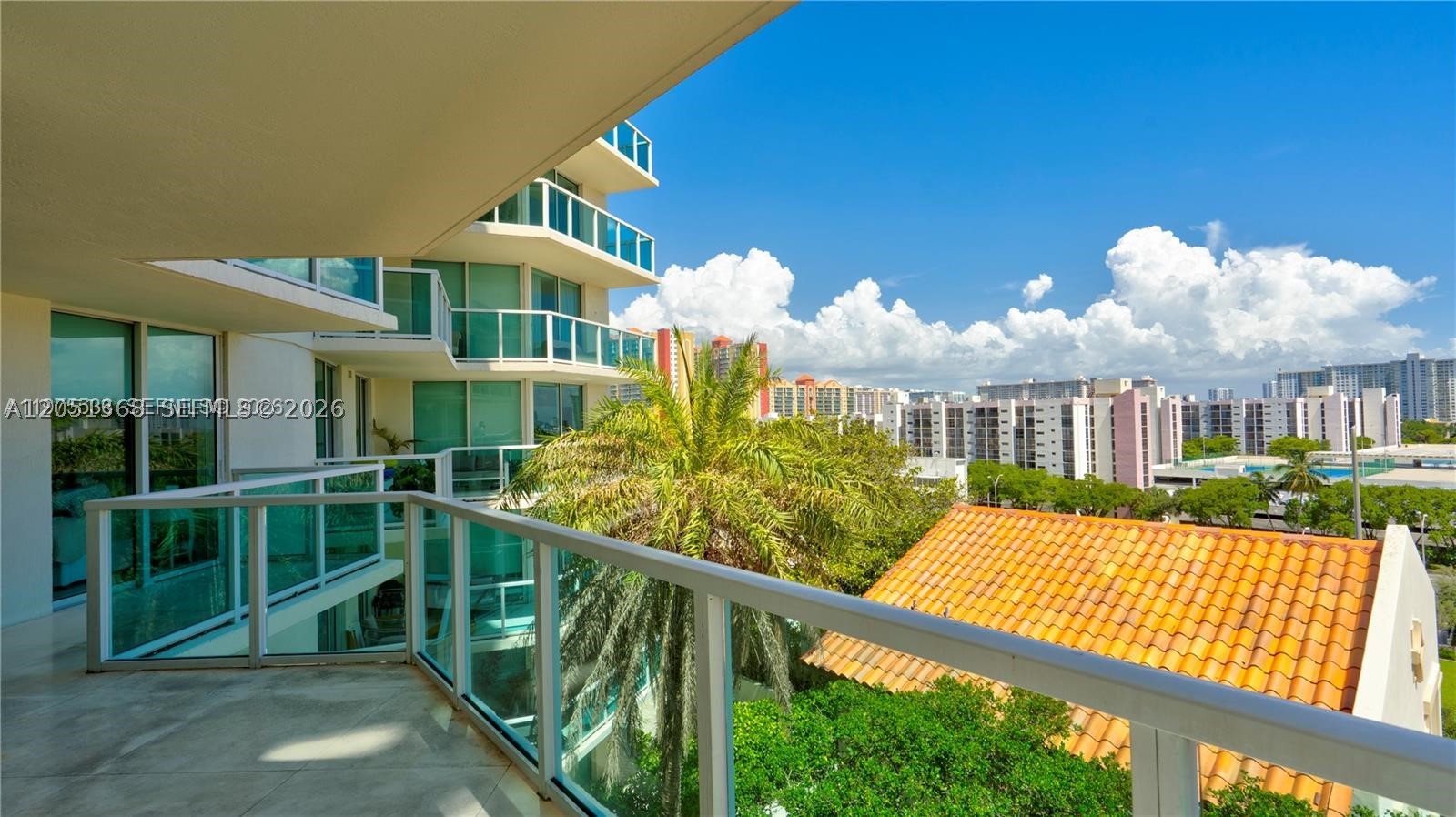 ST TROPEZ ON THE BAY II C - Residential