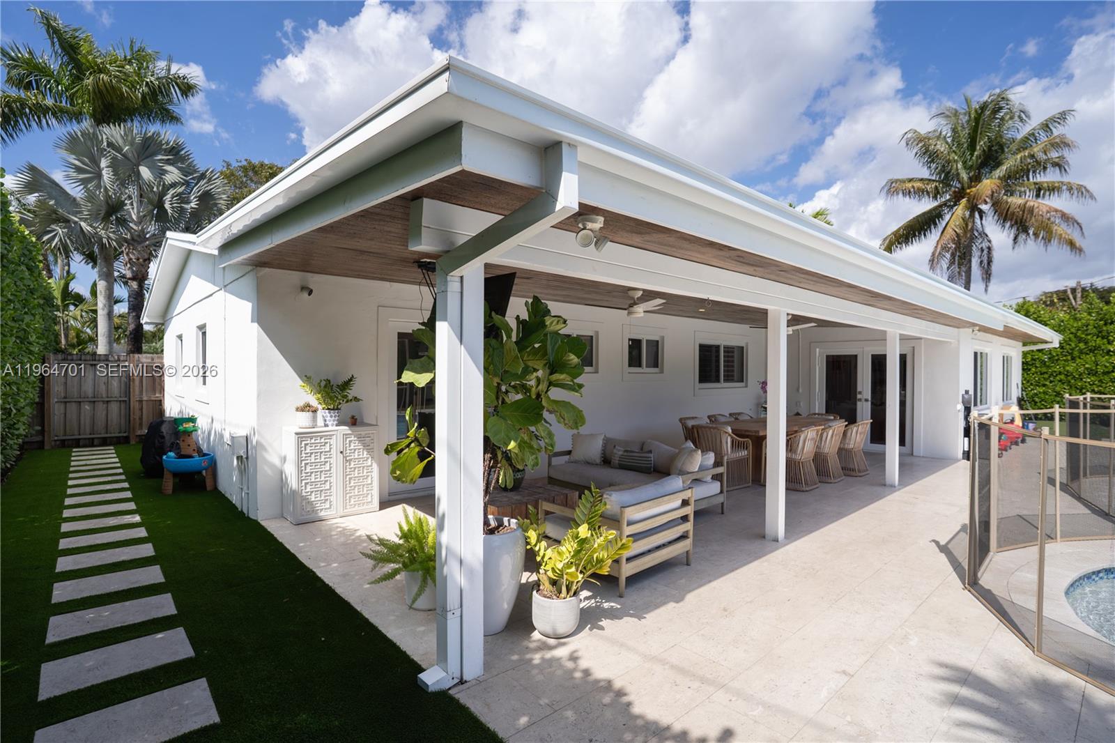 HEFTLER HOMES SUNSET PARK - Residential