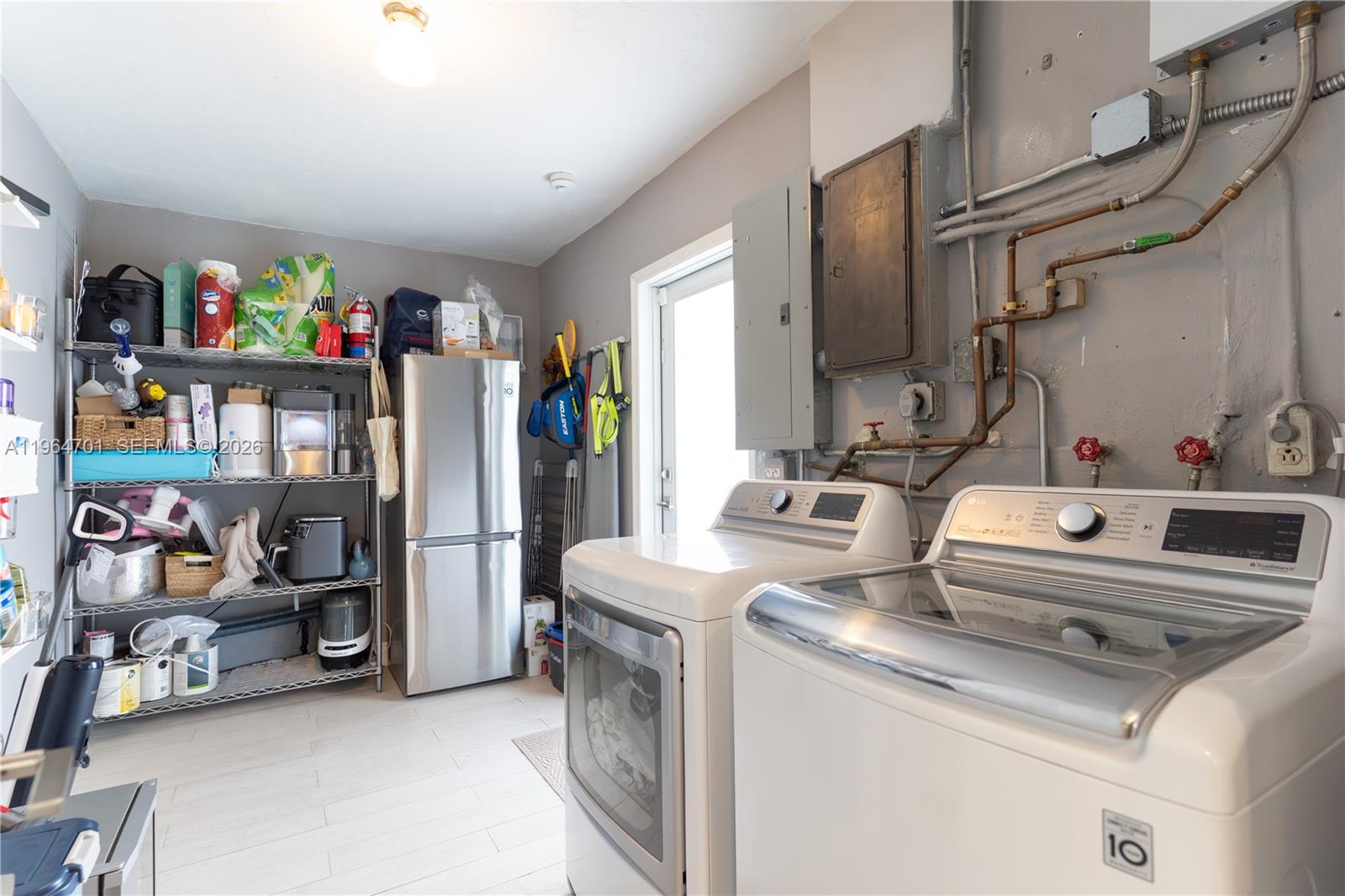 HEFTLER HOMES SUNSET PARK - Residential