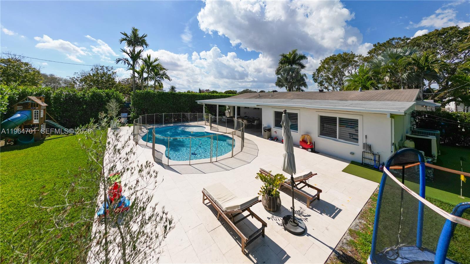 HEFTLER HOMES SUNSET PARK - Residential