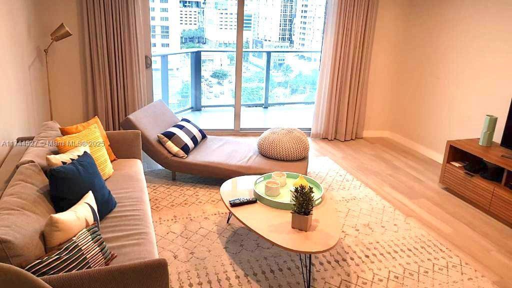 BRICKELL TEN CONDO - Residential Lease