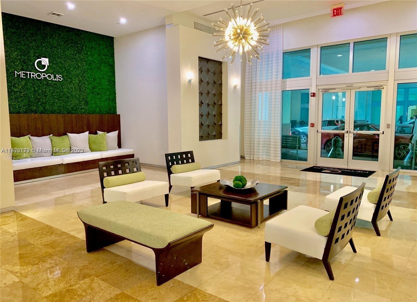 METROPOLIS II AT DADELAND - Residential