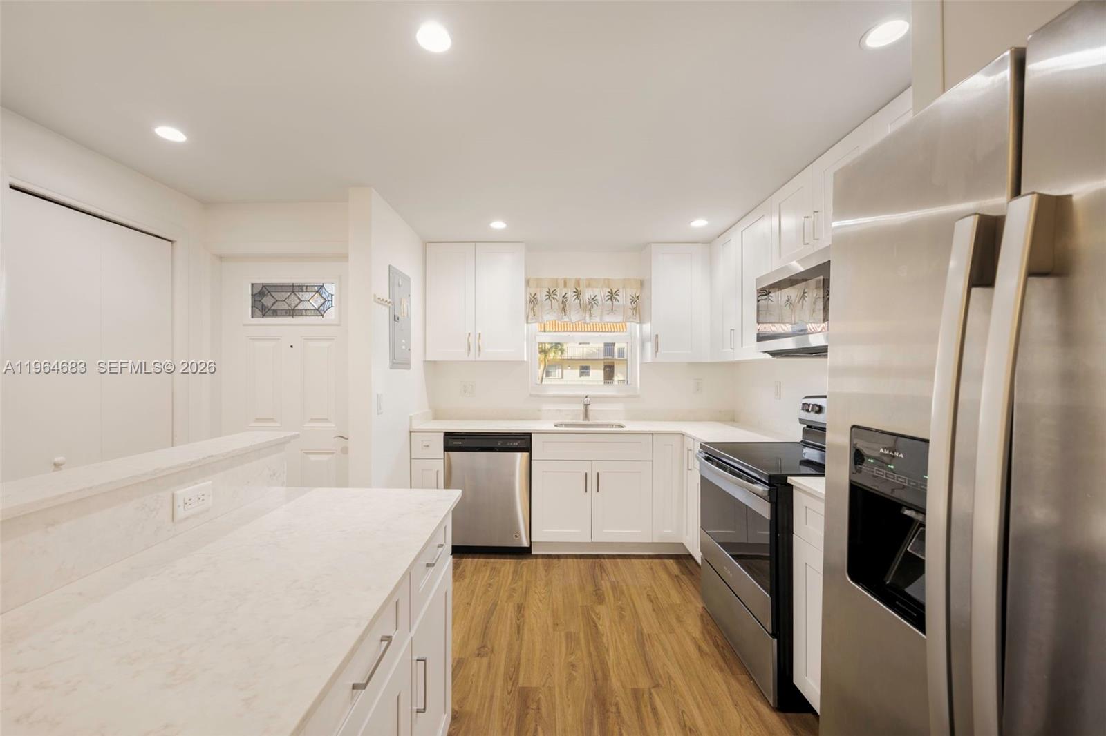 SOUTH GARDEN CONDO OF DEE - Residential